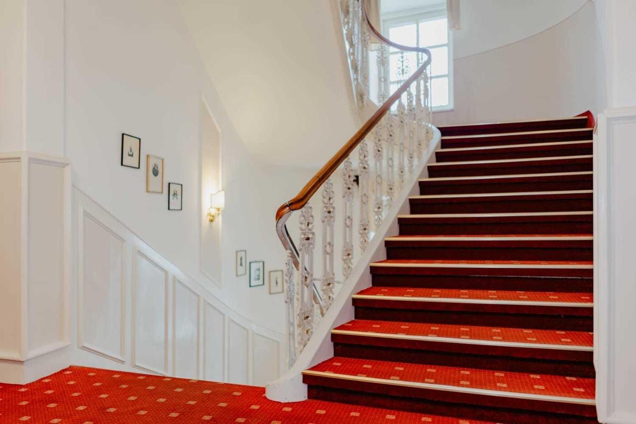 Hammer Hotel 2*